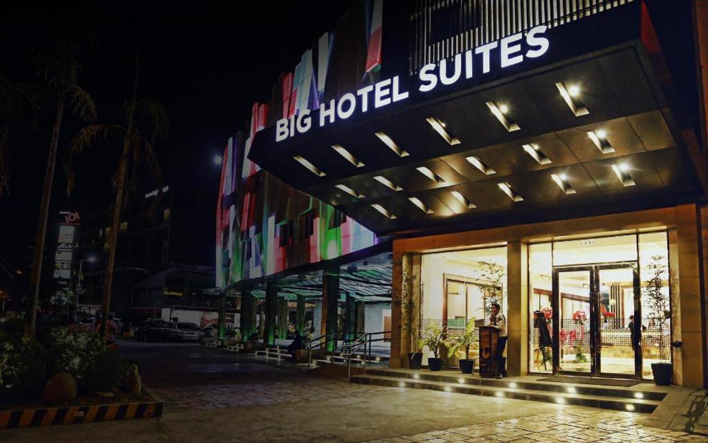 Big Hotel Suites Mandaue City Eksteriør bilde
