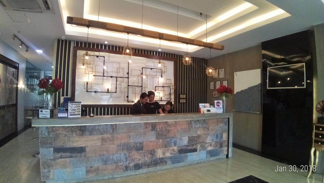 Big Hotel Suites Mandaue City Eksteriør bilde