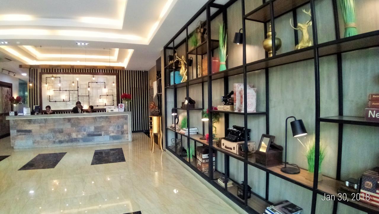 Big Hotel Suites Mandaue City Eksteriør bilde