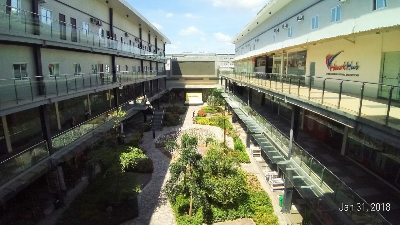 Big Hotel Suites Mandaue City Eksteriør bilde